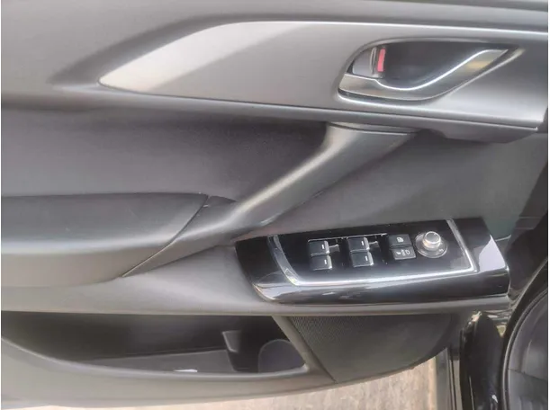 Car image 37