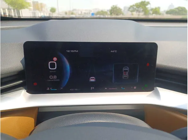 Car image 17