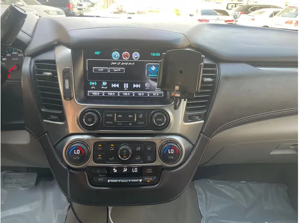 Car image 17