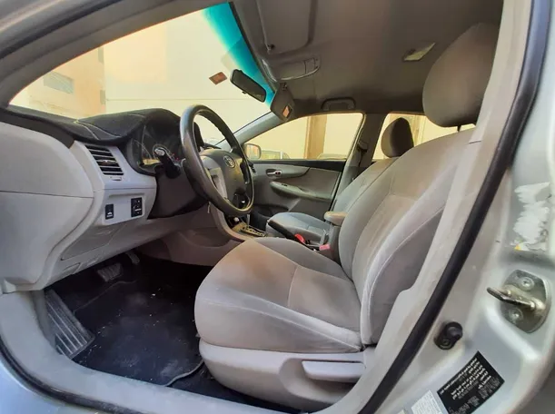 Car image 12