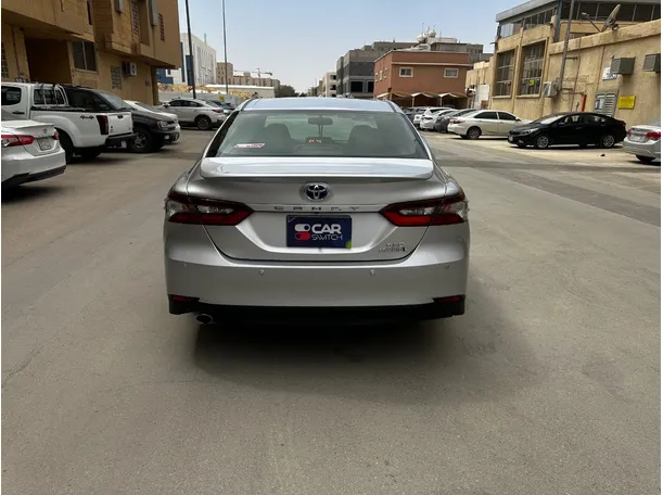 Car image 6