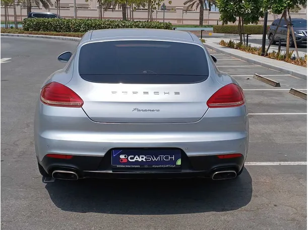 Car image 6