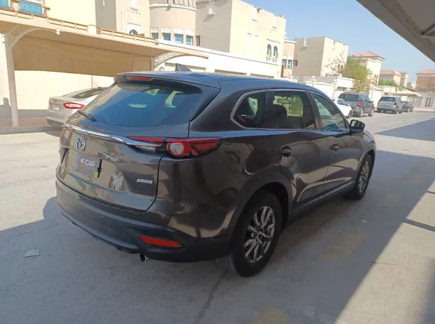 Car image 5