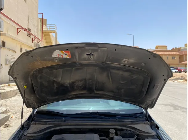 Car image 19