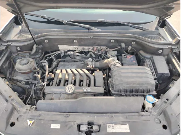Car image 36