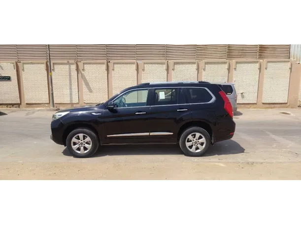 Car image 8