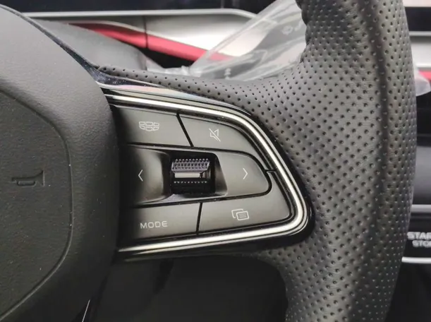 Car image 31