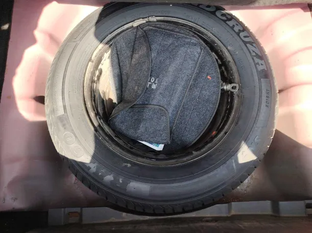 Car image 31