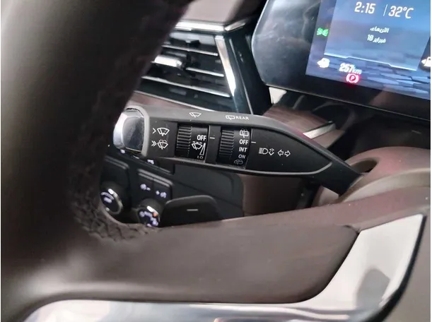Car image 37