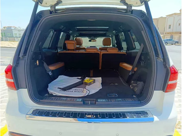 Car image 31