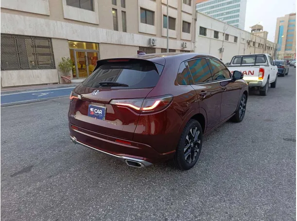 Car image 5