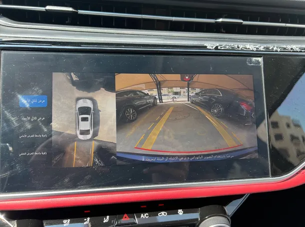Car image 19