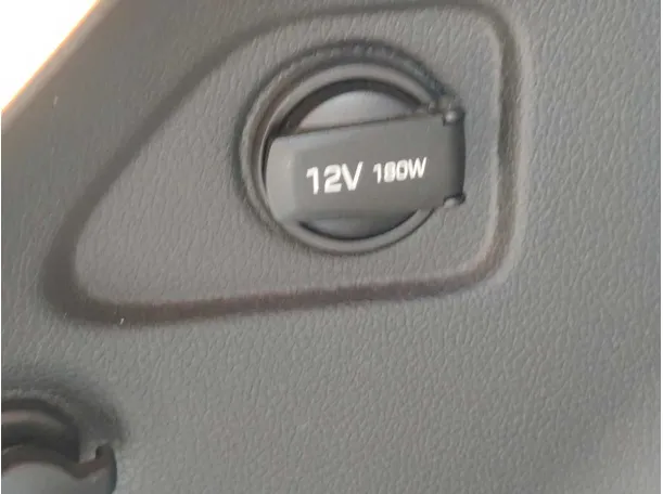 Car image 27