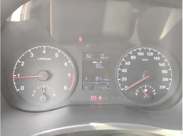 Car image 28