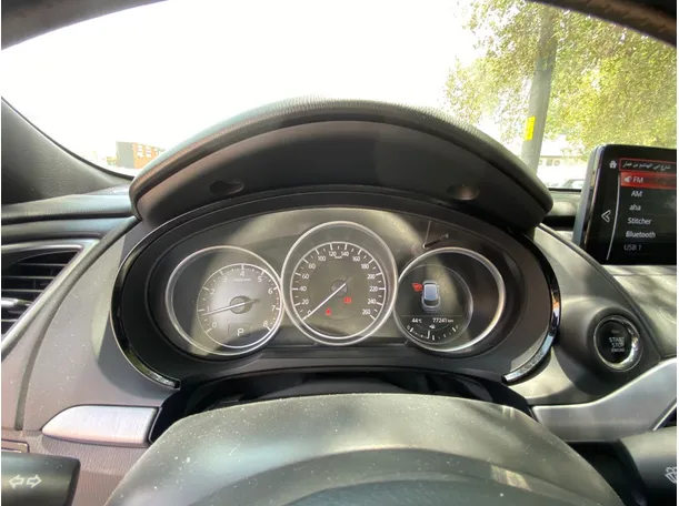 Car image 22
