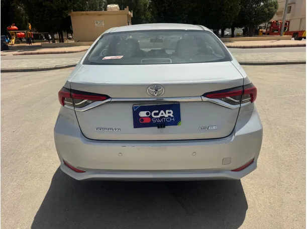 Car image 6
