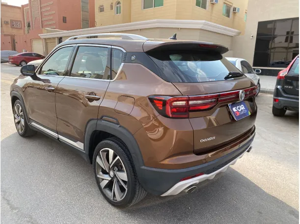 Car image 7