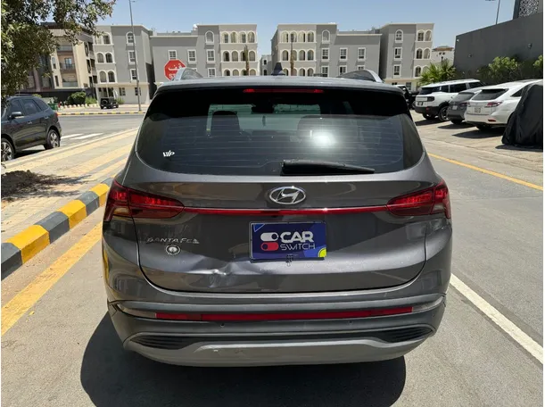 Car image 6