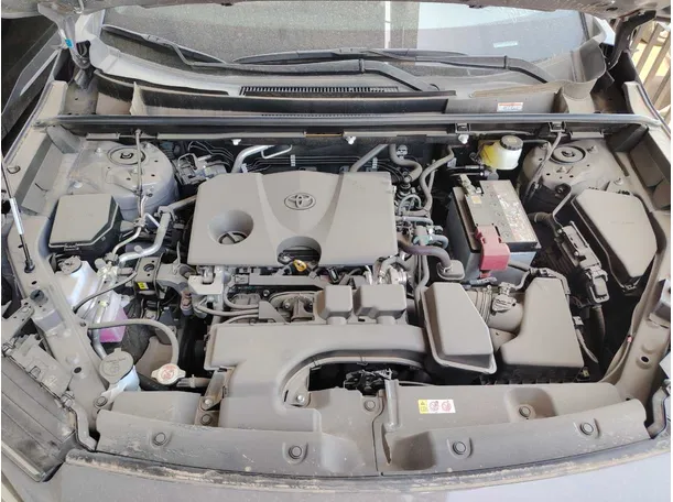 Car image 32