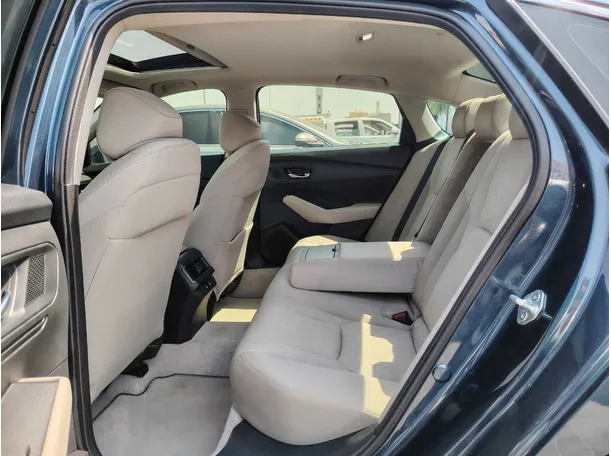 Car image 20