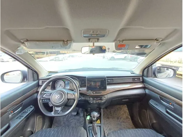 Car image 15