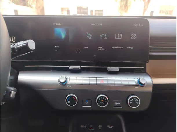 Car image 22
