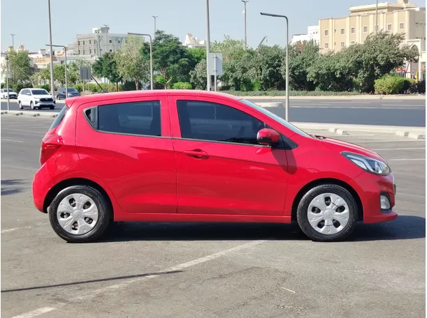 Car image 4