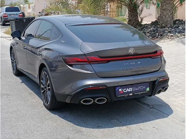 Car image 7