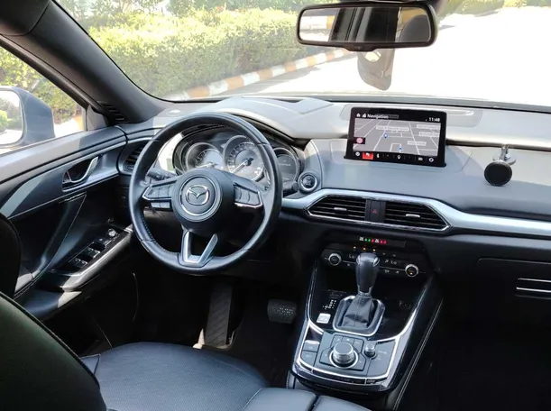 Car image 25