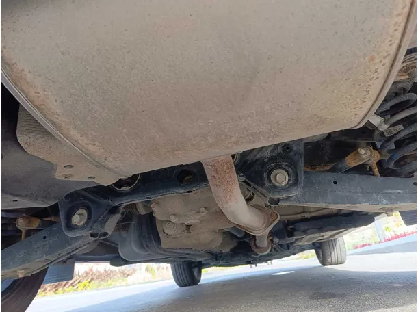 Car image 35