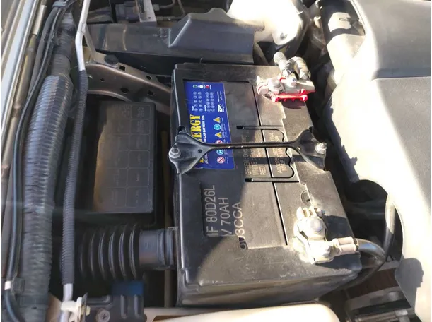 Car image 27