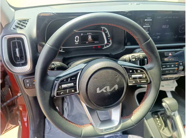 Car image 22