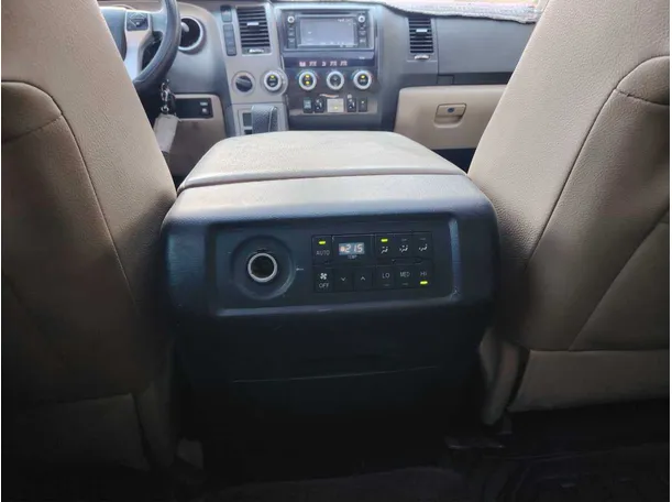 Car image 31