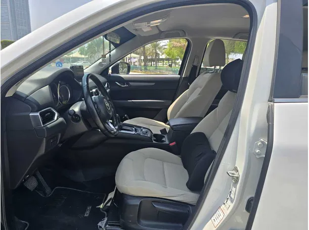 Car image 12