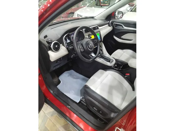 Car image 7