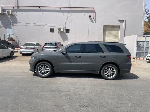 Car image 8