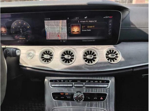 Car image 22