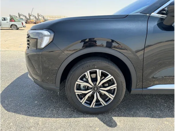 Car image 9