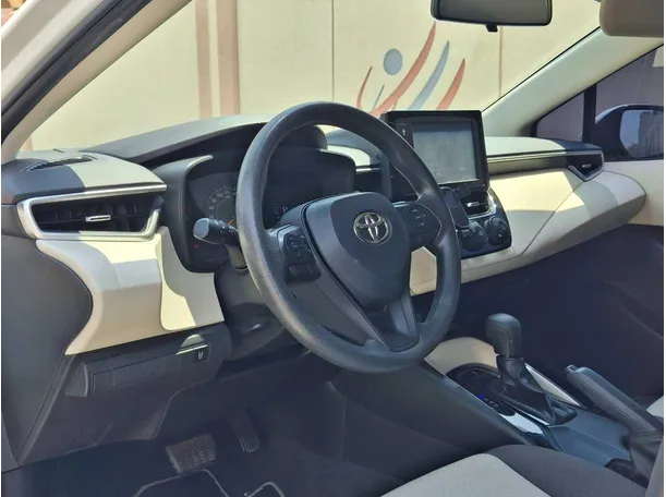 Car image 11