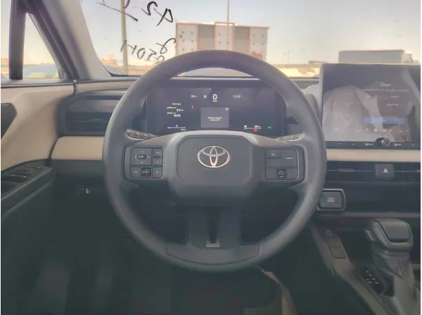 Car image 26