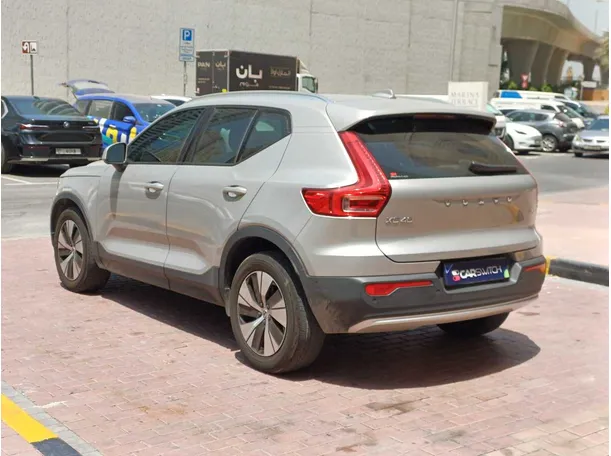 Car image 7