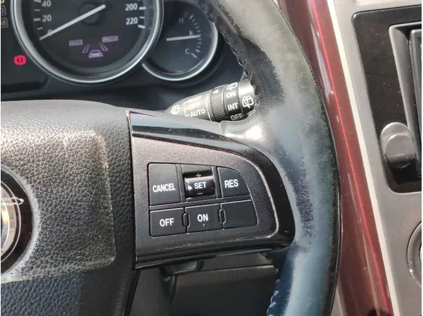 Car image 26