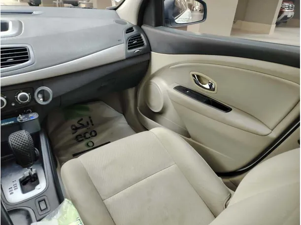Car image 37