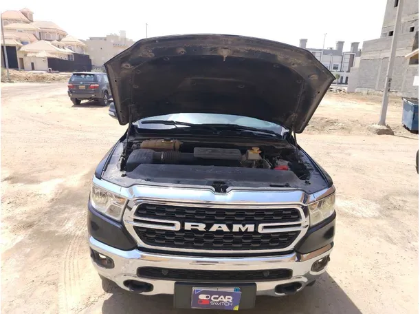 Car image 40