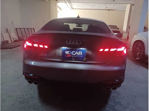 Car image 6