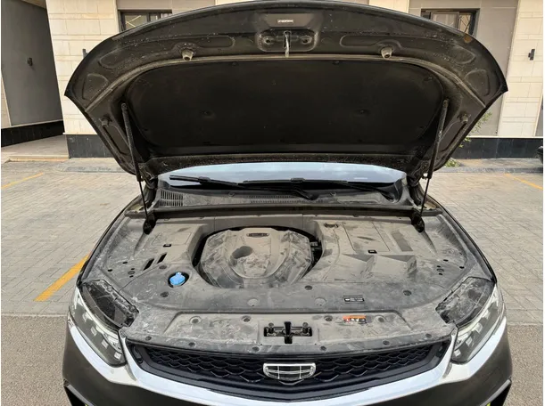 Car image 28