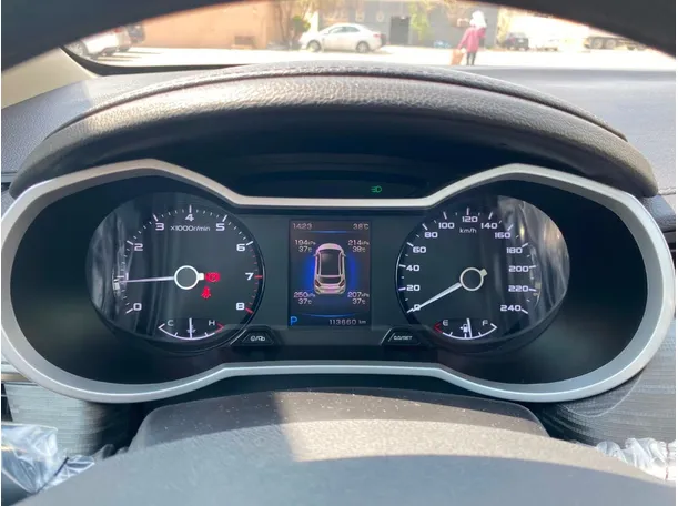 Car image 20