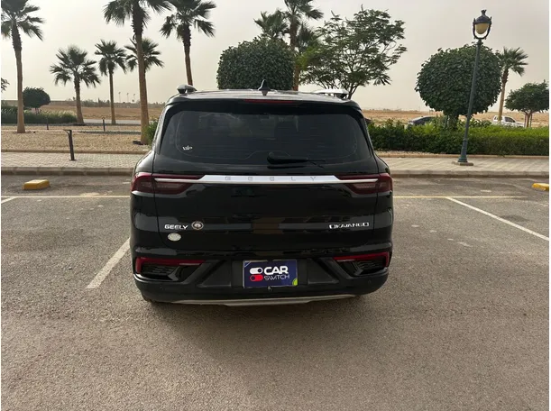 Car image 6