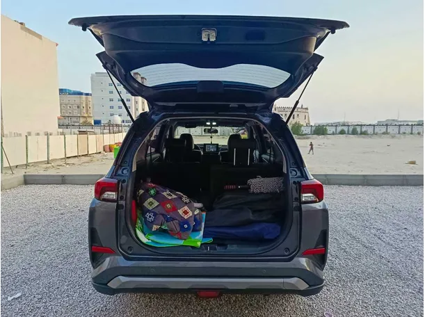 Car image 27
