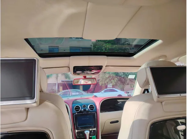 Car image 21